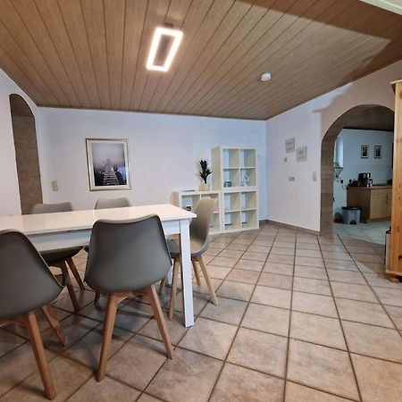 Grosszuegige Ferienwohnung 4+1 P. Büttelborn Kültér fotó
