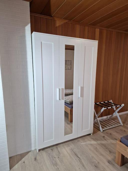 Grosszuegige Ferienwohnung 4+1 P. Büttelborn Kültér fotó
